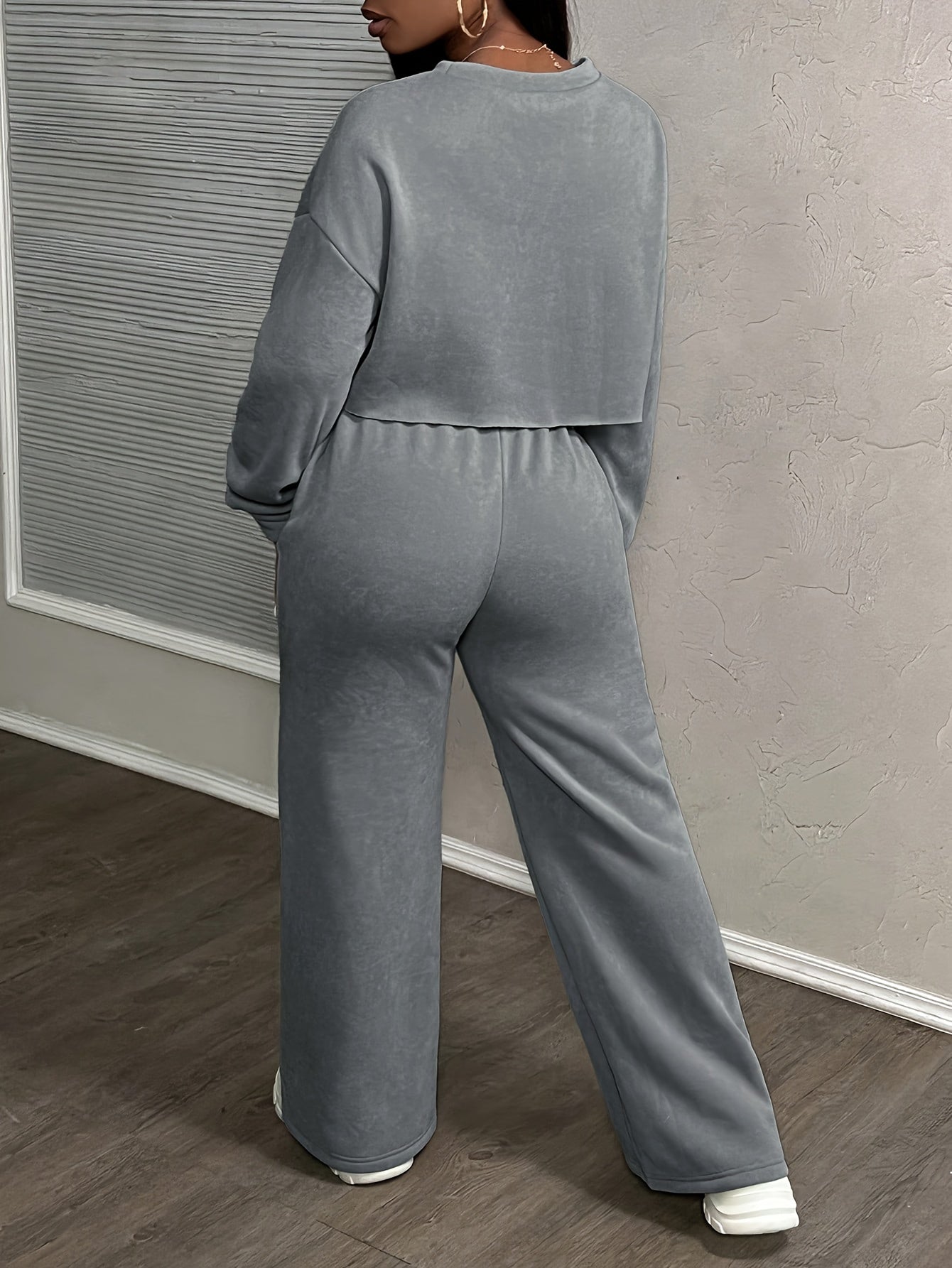 Vyraly Tracksuit