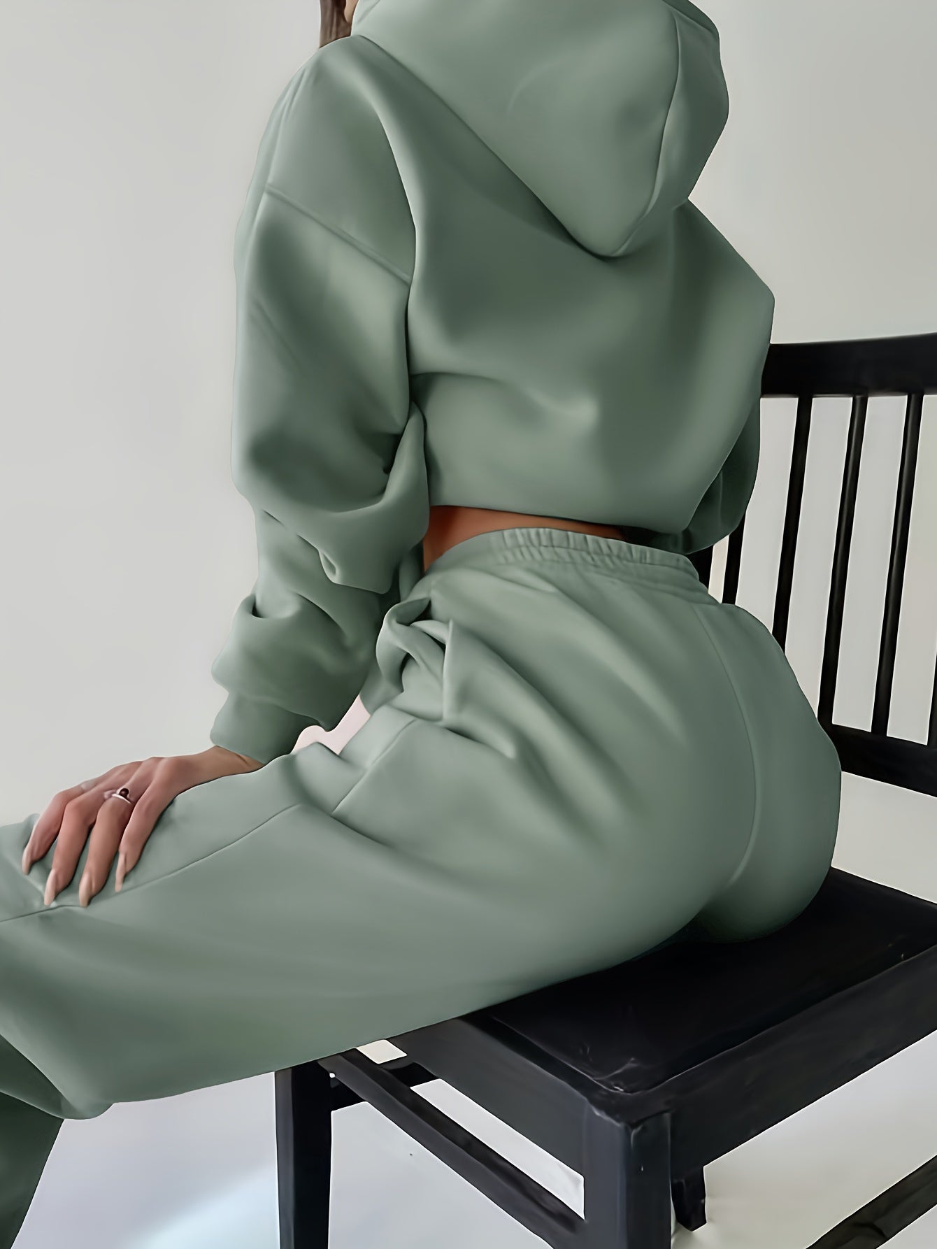 Vyraly Tracksuit
