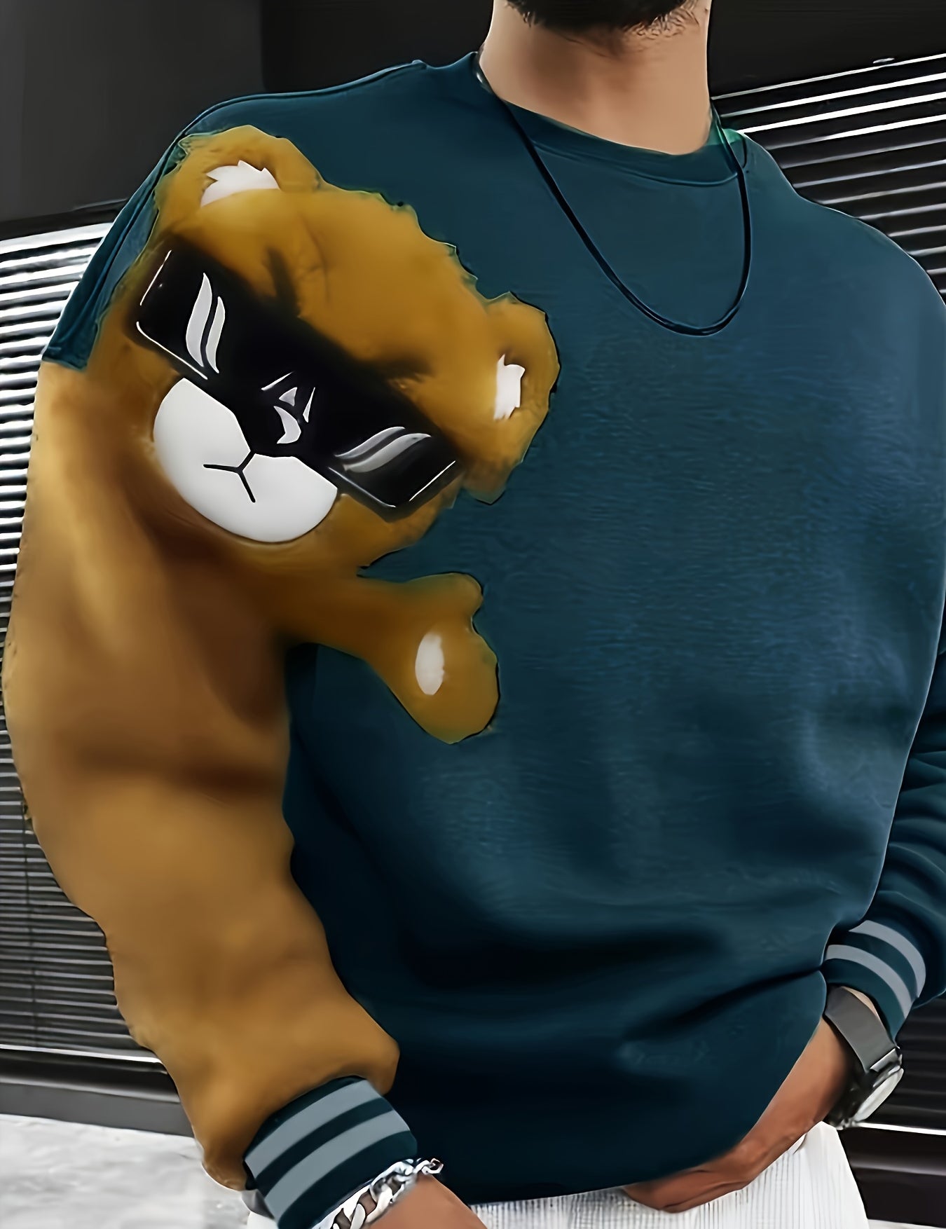 Vyraly Bear Sweatshirt