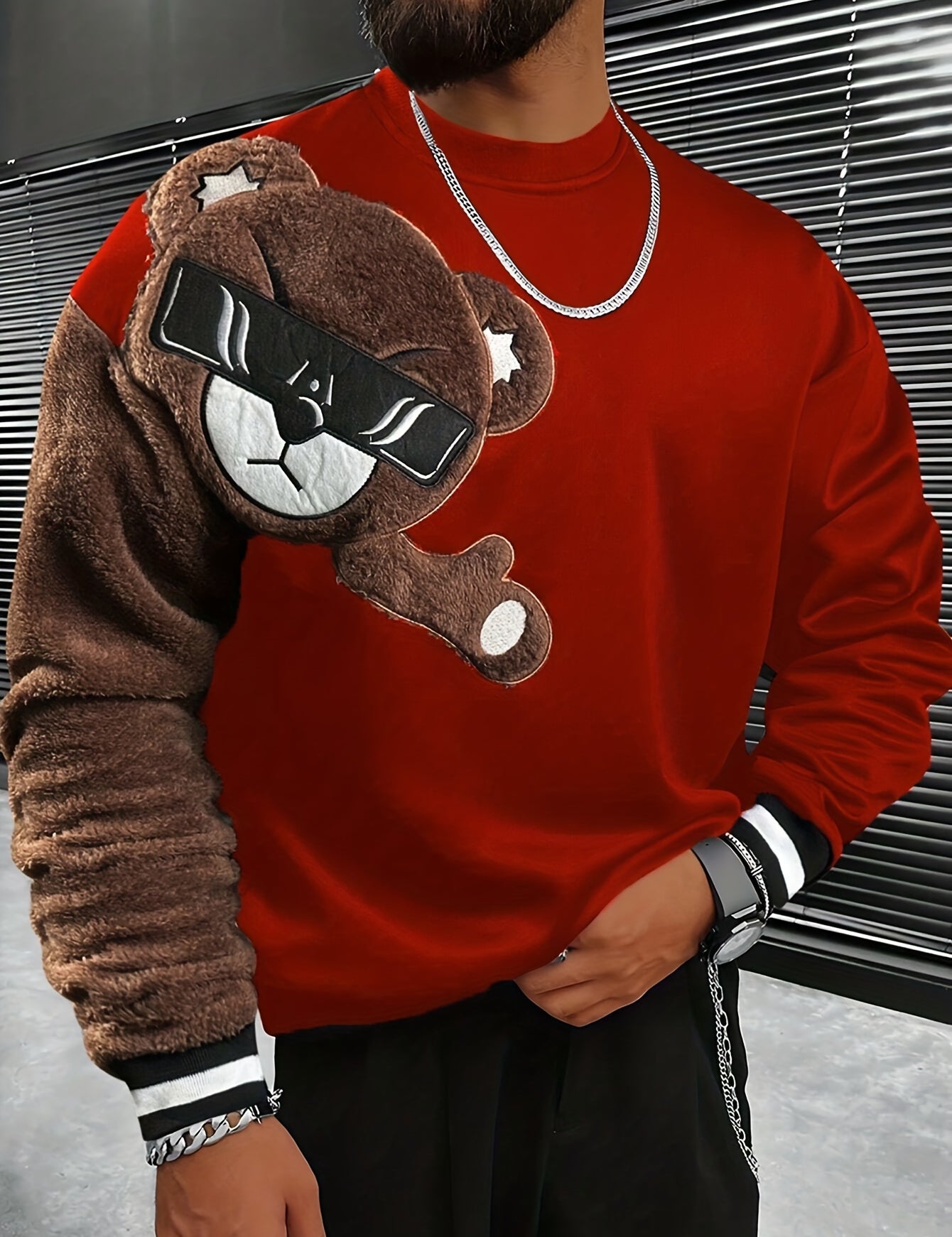 Vyraly Bear Sweatshirt