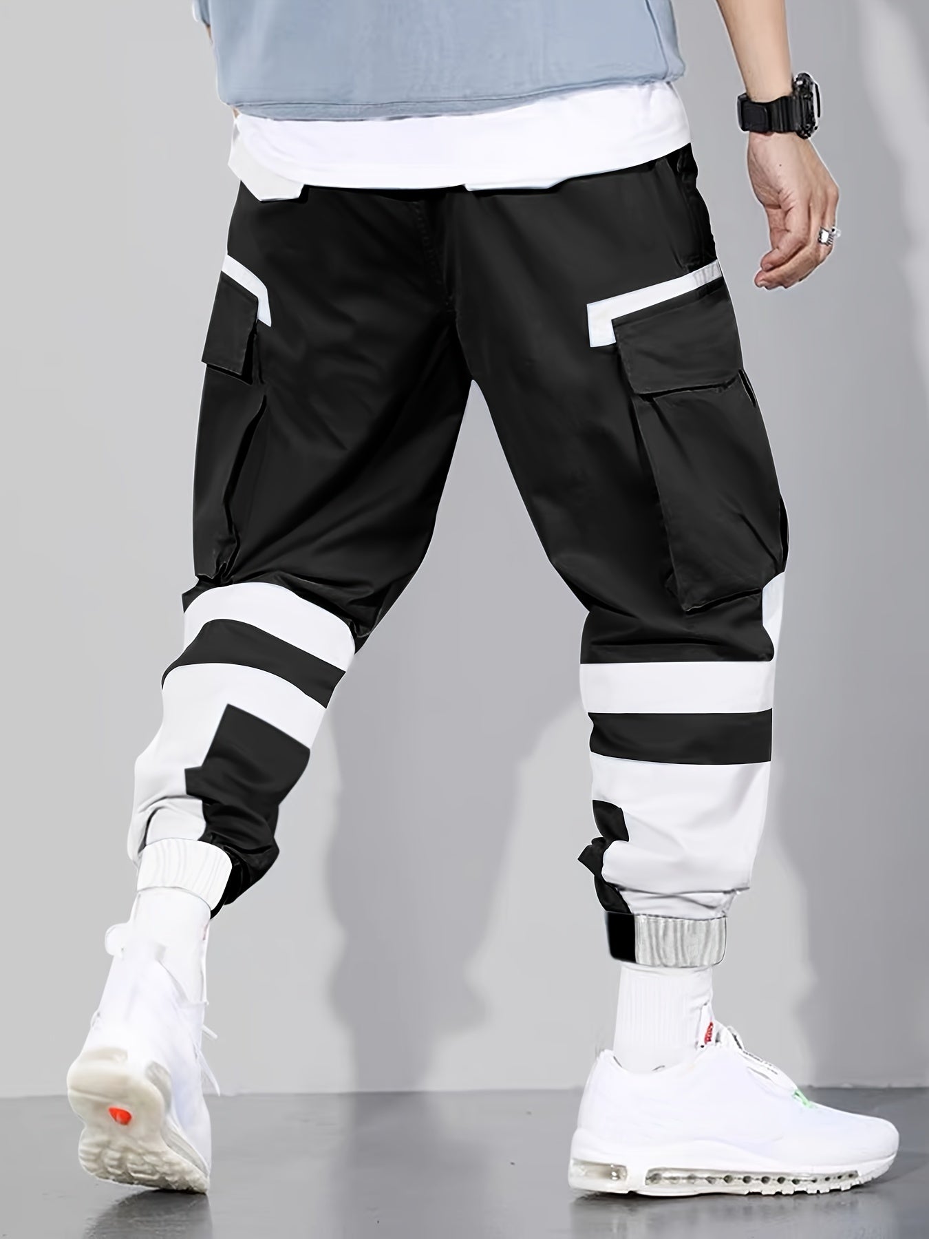 Vyraly Jogger Trousers