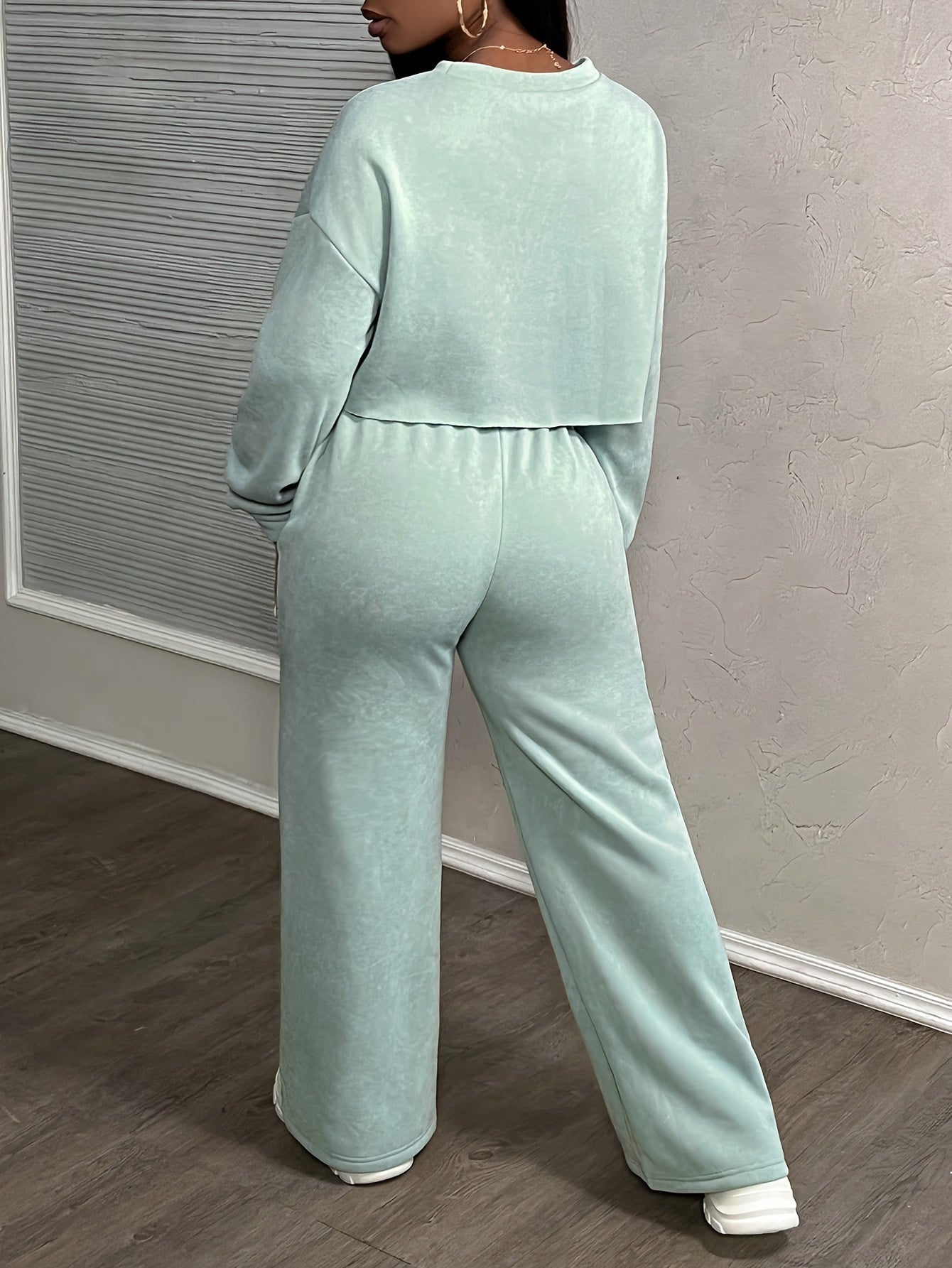 Vyraly Tracksuit