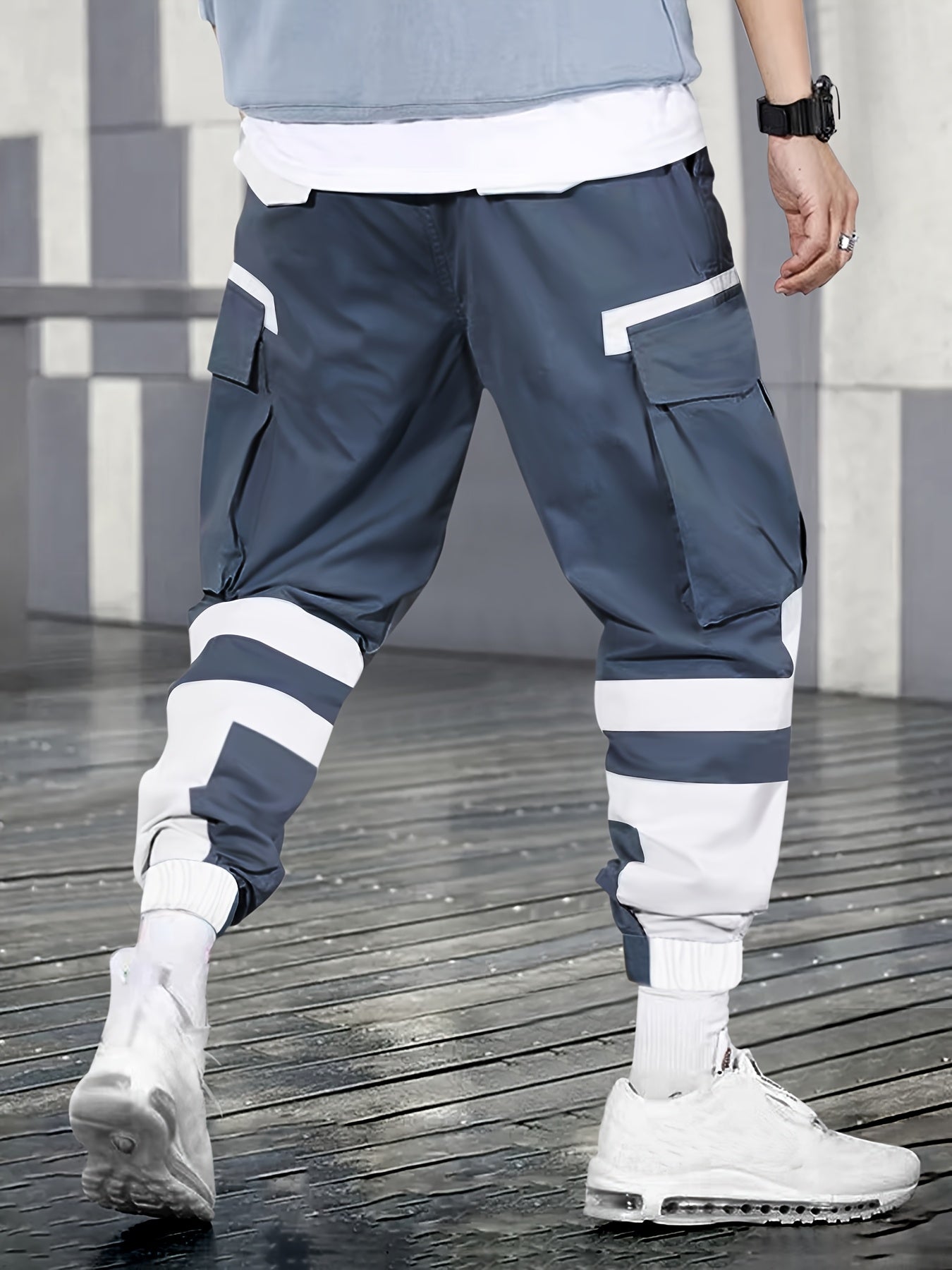 Vyraly Jogger Trousers
