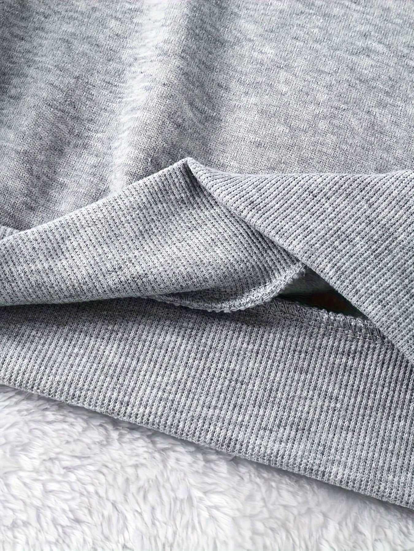 Vyraly Sweatshirt