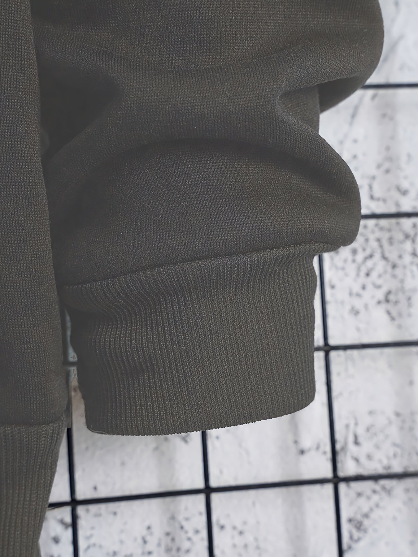 Vyraly Boston Sweatshirt