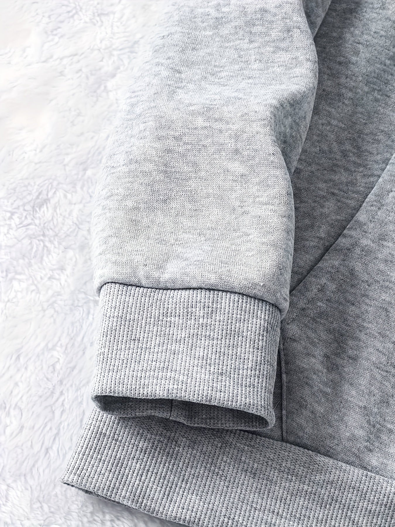 Vyraly Sweatshirt