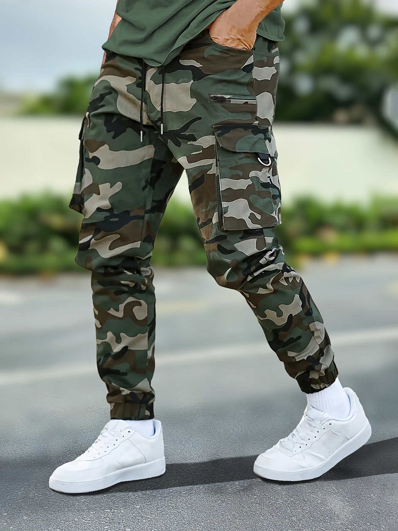 Vyraly Jogger Trousers